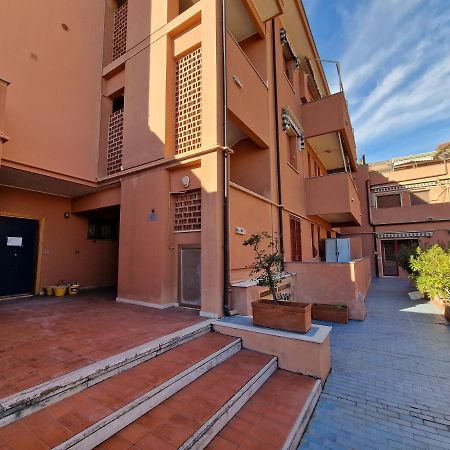 شقة Via Alberti Terrazza Vista Aperta- Free Parking بيترا ليغوري المظهر الخارجي الصورة